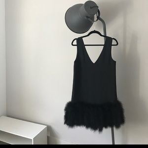 BCBGMAXAZRIA JAMYSEN V-neck dress